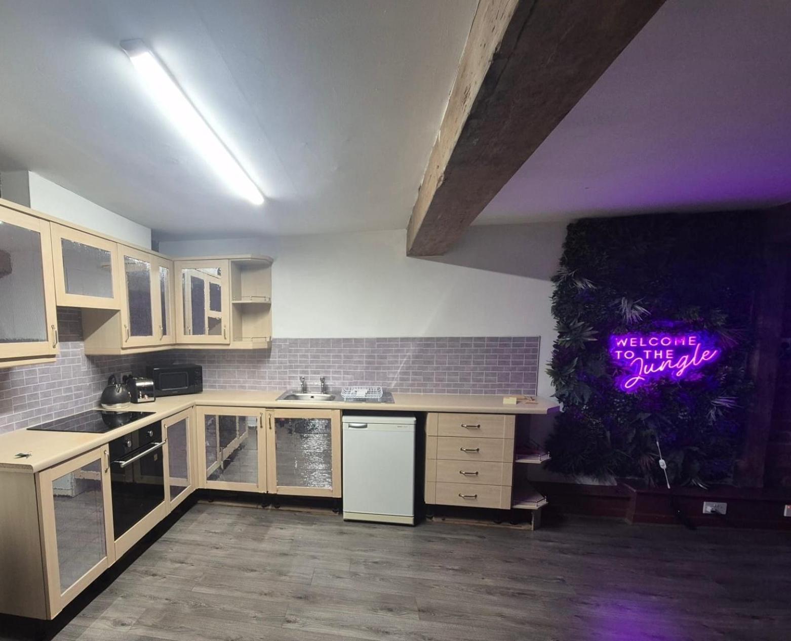 ליברפול Rainford Gardens By Ustay Aparthotels מראה חיצוני תמונה